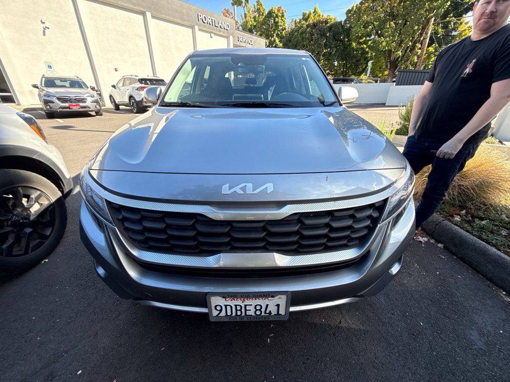 Certified 2023 Kia Seltos LX AWD/4WD image 2