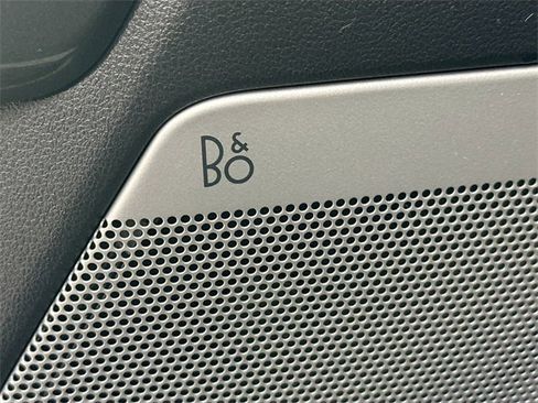 Used 2023 Ford F150 Lariat w/ Equipment Group 502A High image 20