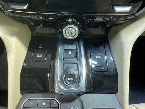 Used 2023 Acura MDX image 17