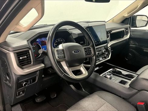 Used 2024 Ford Expedition XLT RWD image 13