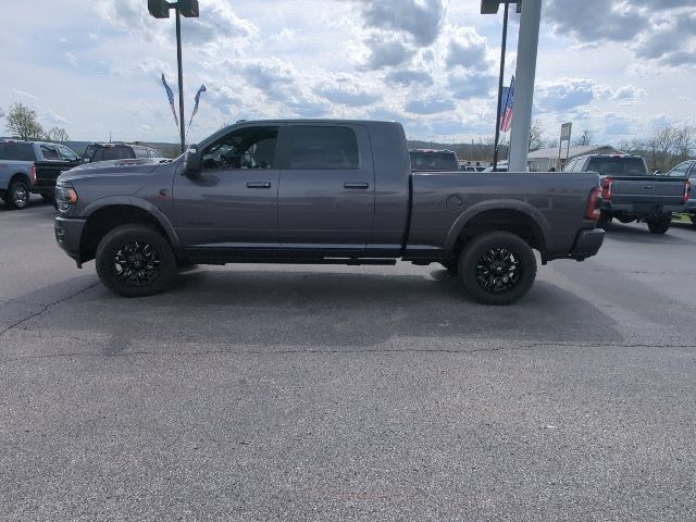 Used 2023 RAM 2500 Limited AWD/4WD image 6
