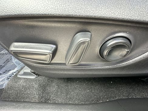 Used 2020 Toyota RAV4 XLE Premium image 14