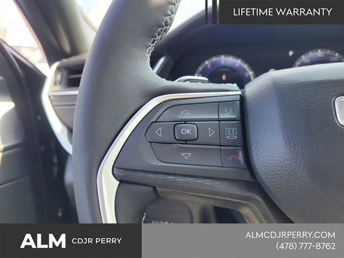 New 2025 Jeep Grand Cherokee L Altitude AWD/4WD image 22