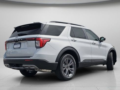 New 2026 Ford Explorer Active AWD/4WD image 23
