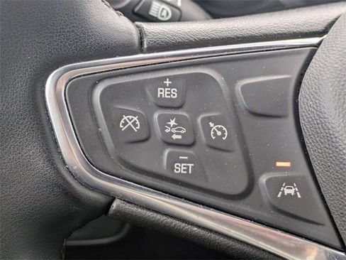 Used 2024 Chevrolet Equinox LT image 28