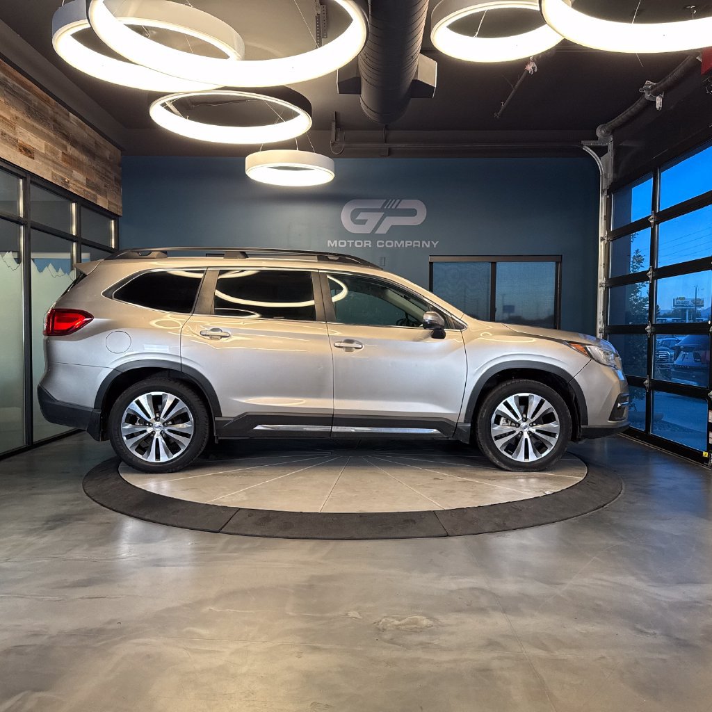 Used 2019 Subaru Ascent Limited w/ Popular Package #2A AWD/4WD image 2