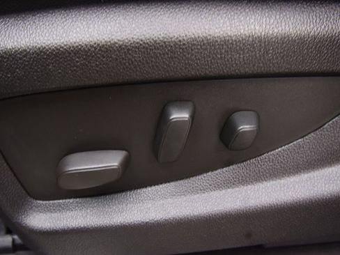 Used 2016 Chevrolet Tahoe LTZ image 23