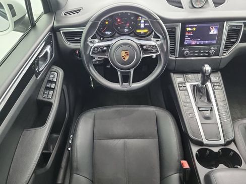 Used 2018 Porsche Macan AWD/4WD image 16