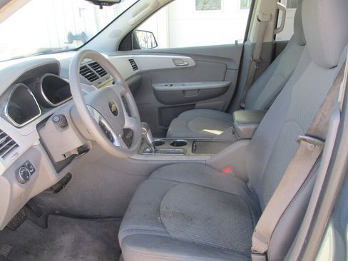 Used 2009 Chevrolet Traverse LS AWD/4WD image 27