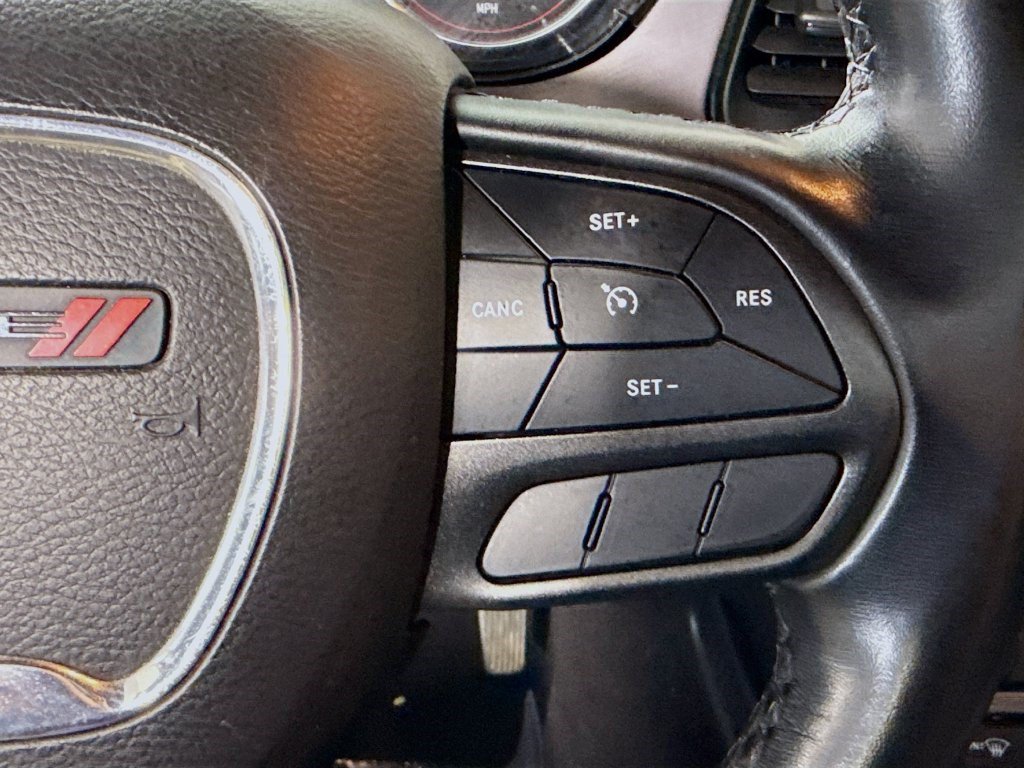 Used 2022 Dodge Challenger SXT RWD image 14
