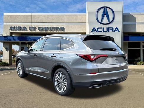 Certified 2023 Acura MDX w/ Advance Package AWD/4WD image 4