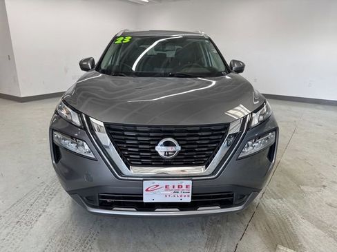 Used 2023 Nissan Rogue SL AWD/4WD image 3
