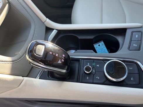 Used 2025 Cadillac XT6 Premium Luxury w/ LPO, Floor Liner Package image 27