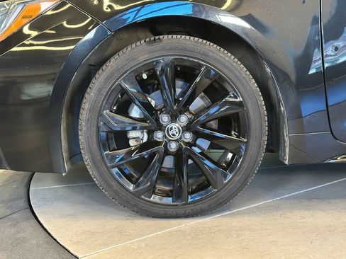 Used 2022 Toyota Corolla SE FWD image 25