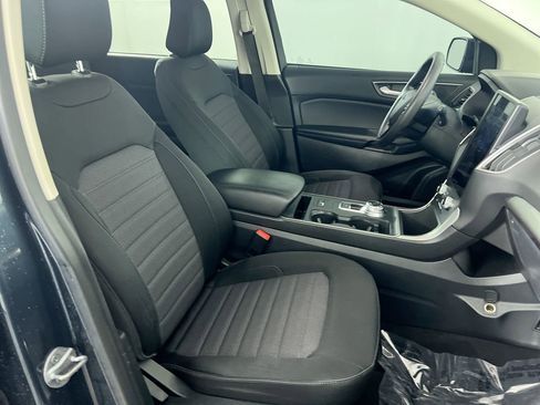 Used 2022 Ford Edge SE w/ Black Appearance Package image 31