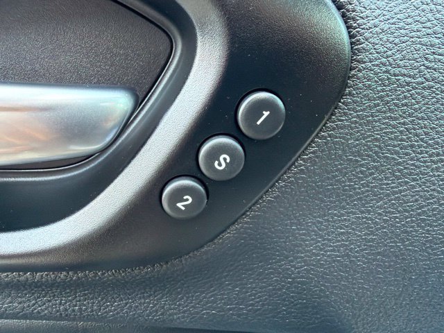 Certified 2021 Jeep Cherokee High Altitude AWD/4WD image 19