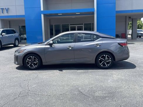 Used 2024 Nissan Sentra SV FWD image 6