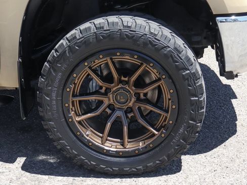 Used 2017 Toyota Tundra SR5 RWD image 40