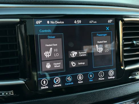 Used 2020 Chrysler Pacifica Touring-L w/ Advanced Safetytec Group image 40