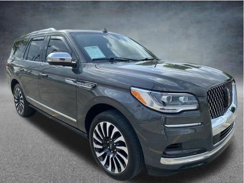 Used 2023 Lincoln Navigator Black Label AWD/4WD image 4