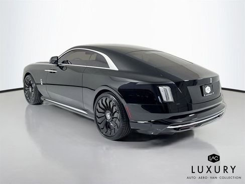 Used 2024 Rolls-Royce Spectre w/ Spectre Launch Package image 8