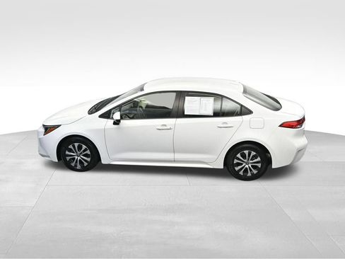 Used 2022 Toyota Corolla LE FWD image 36