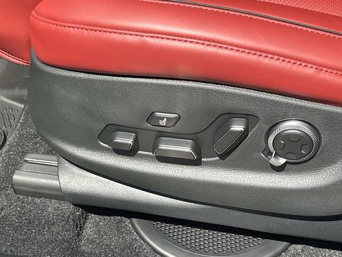 New 2026 Genesis GV80 3.5T e-SC AWD/4WD image 16