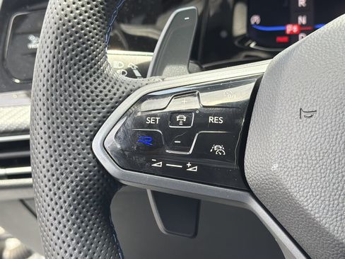 Used 2022 Volkswagen Golf R AWD/4WD image 15