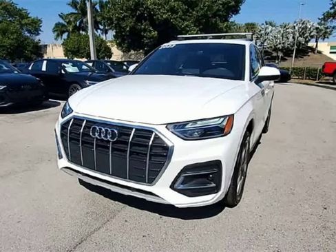 Used 2023 Audi Q5 2.0T Premium w/ Convenience Package image 3
