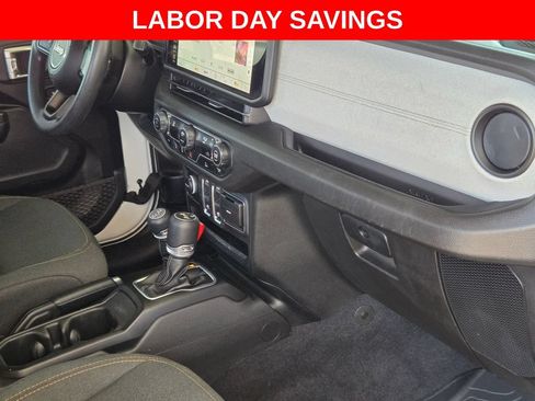 Used 2025 Jeep Wrangler Sport AWD/4WD image 24