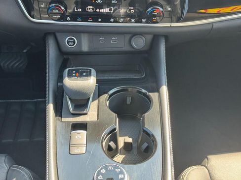 Used 2023 Nissan Rogue SL w/ SL Premium Package AWD/4WD image 17