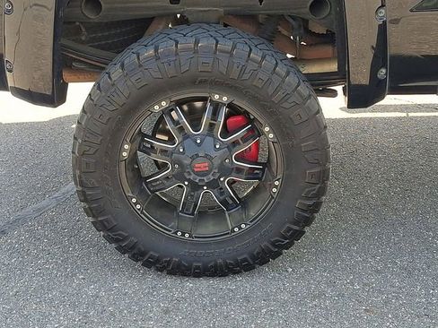 Used 2018 Chevrolet Silverado 1500 LT w/ All Star Edition image 26