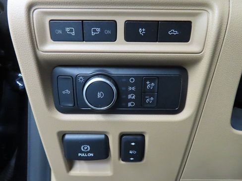 Used 2021 Ford F150 Lariat w/ Equipment Group 502A High image 60