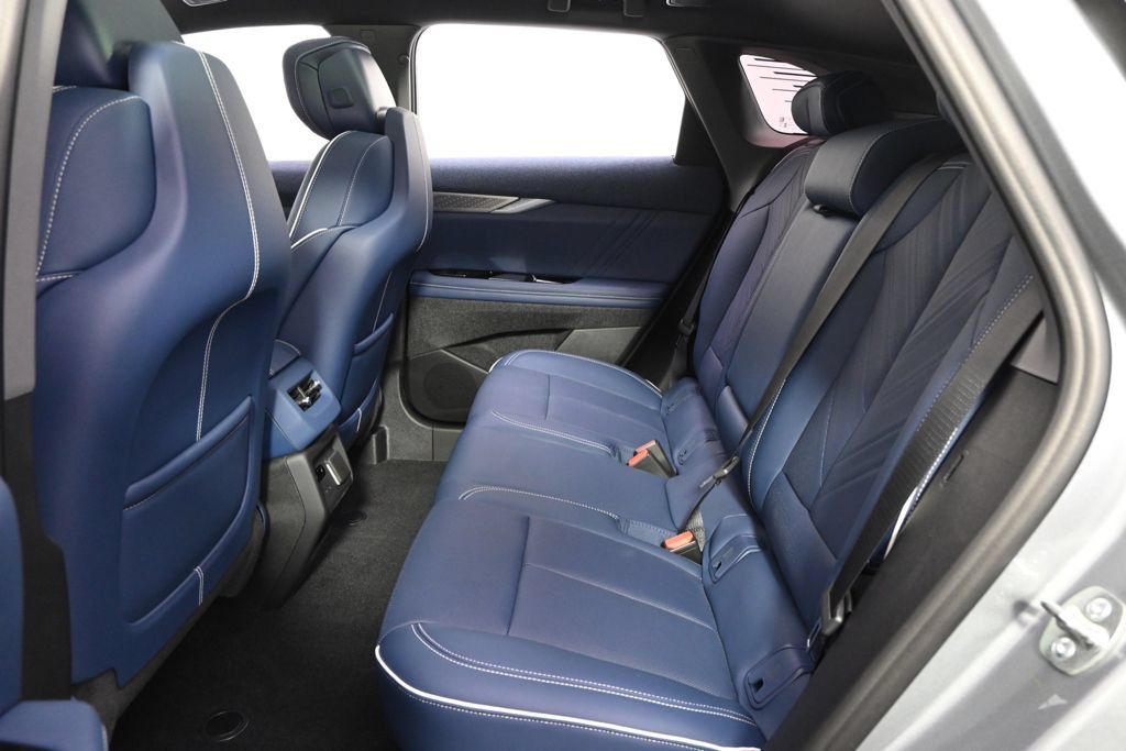 New 2026 Cadillac Optiq Luxury 2 w/ LPO, Floor Liner Package AWD/4WD image 21