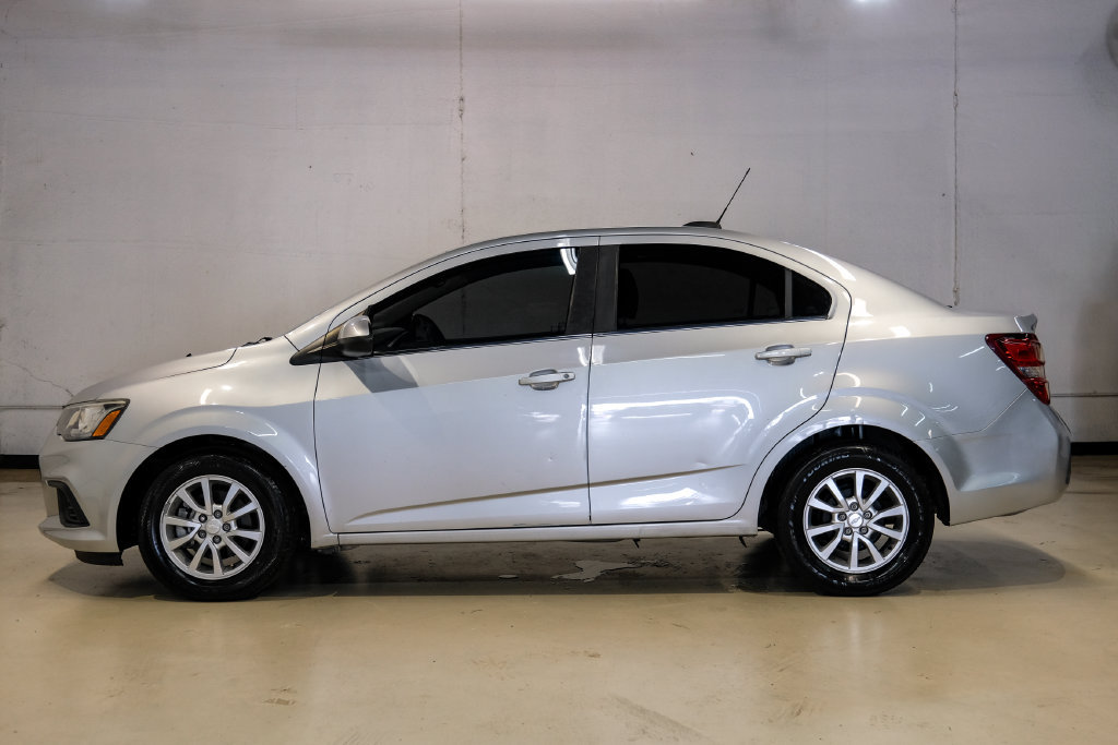 Used 2020 Chevrolet Sonic LT FWD image 11