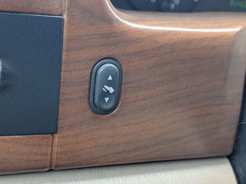 Used 2006 Ford F350 Lariat AWD/4WD image 12