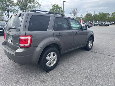 Used 2011 Ford Escape XLT image 5