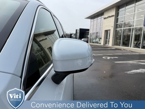 Certified 2023 Volvo XC90 B6 Plus image 11