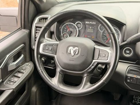 Used 2024 RAM 3500 Big Horn AWD/4WD image 17