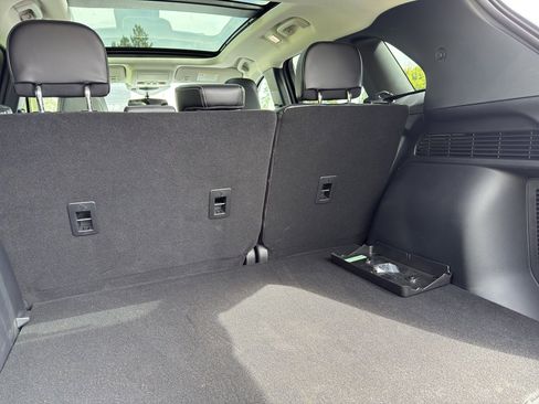 New 2025 Ford Escape SE image 33