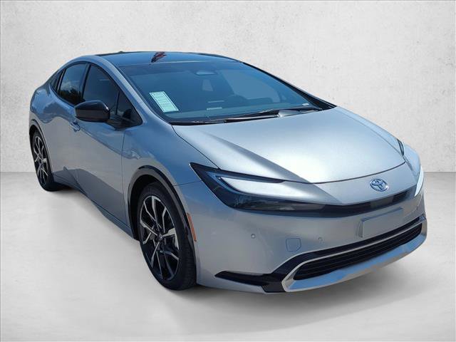 New 2027 Toyota Prius Plug-In Hybrid FWD image 3