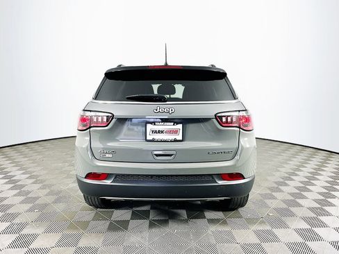 Certified 2023 Jeep Compass Limited image 9
