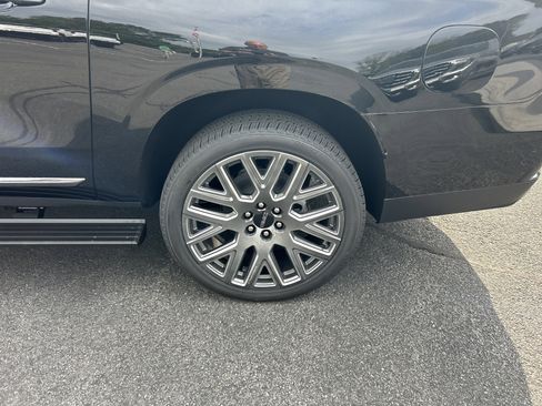 New 2026 GMC Yukon XL Denali Ultimate AWD/4WD image 7