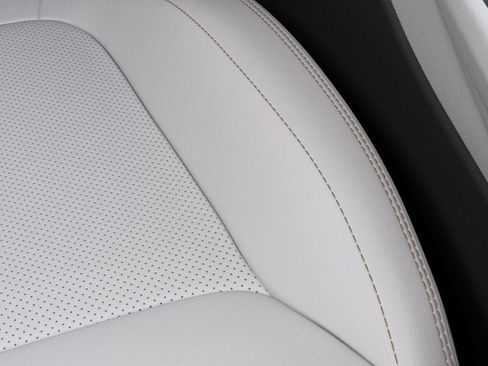 New 2026 Jeep Cherokee Limited image 38