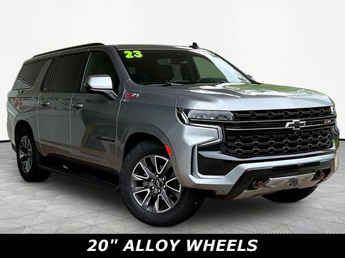 Used 2023 Chevrolet Suburban Z71 w/ Z71 Off-Road Package AWD/4WD image 3