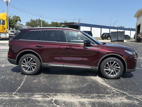 Certified 2021 Lincoln Corsair FWD w/ Equipment Group 101A image 2