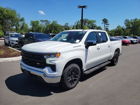 Used 2022 Chevrolet Silverado 1500 LT image 4