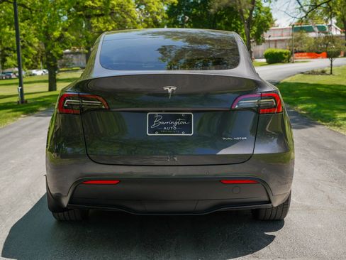 Used 2021 Tesla Model Y Long Range AWD/4WD image 6