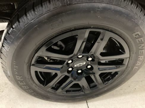 Used 2023 Chevrolet Silverado 1500 Custom w/ Rally Edition image 10