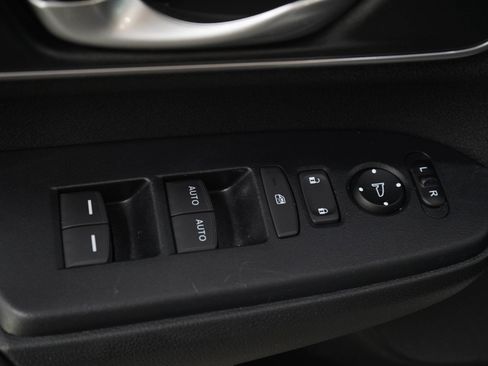 Used 2019 Honda CR-V EX image 20